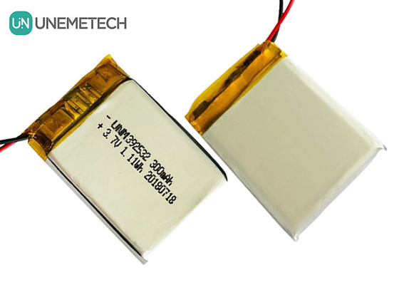 GPS Tracker Baterai Lithium Polymer Custom / 3.7V 300mAh 392532 Baterai Lipo isi ulang