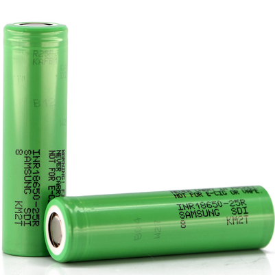 Samsung 25R 18650 2500mAh 20A Baterai 3.6V Silinder Lithium Ion Cell INR18650-25R